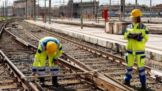 Treni CalabriaEstate off limits lungo la ferrovia jonica: da giugno a settembre il tratto tra Sibari e Crotone chiuso per lavori