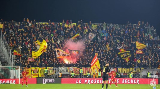 Serie BFeralpisalò-Catanzaro, ennesimo esodo giallorosso: più di 1700 tifosi della squadra calabrese sugli spalti