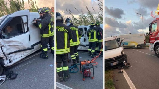 Scontro nel LametinoIncidente a Gizzeria, quattro i veicoli coinvolti: una persona è rimasta ferita