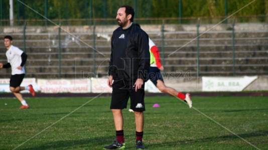 Calcio CalabriaSerie D, Andrea Tricarico nuovo allenatore del Castrovillari: «Sfida difficile ma credo in una ripresa»