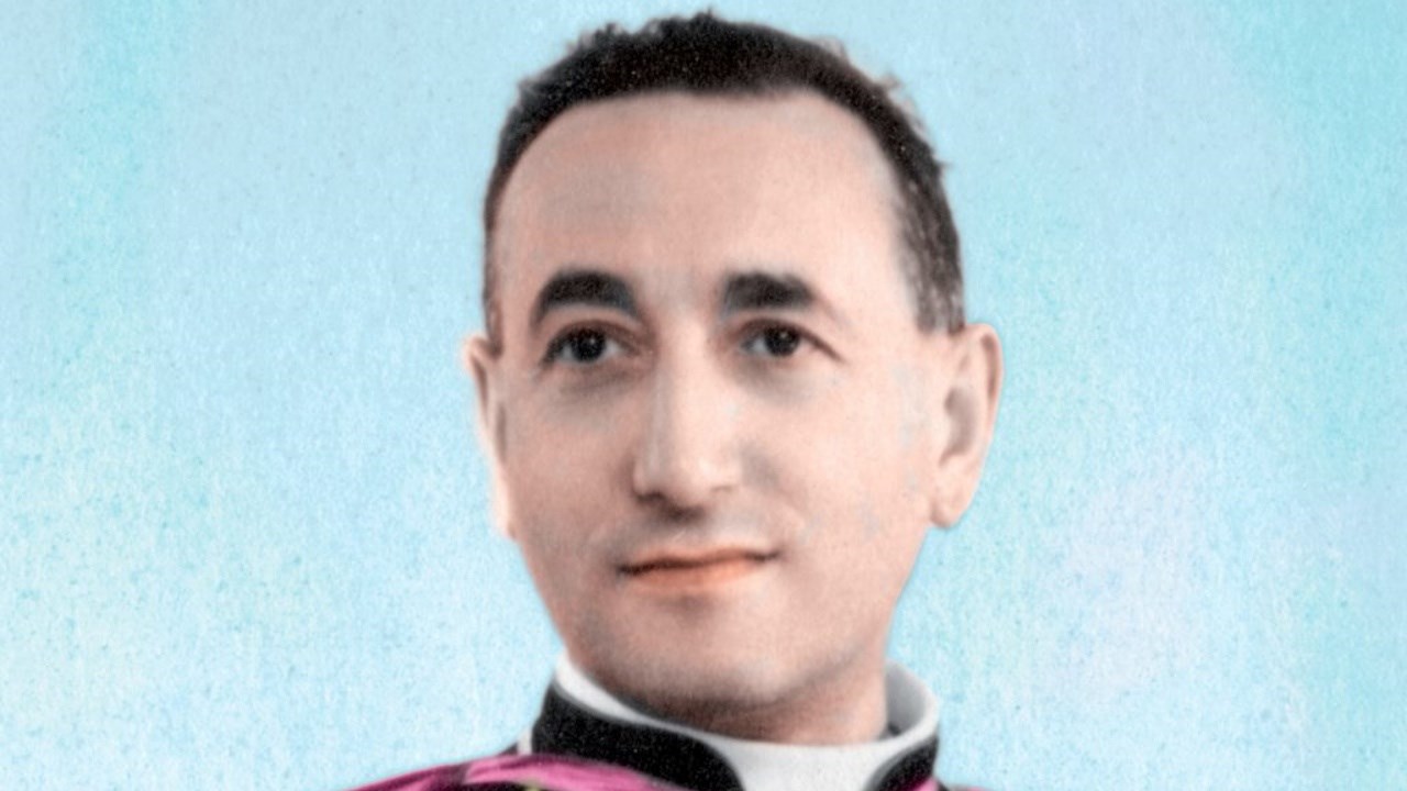 Monsignor Vittorio Moietta