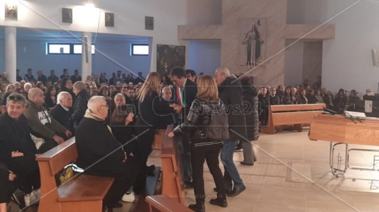 Nicola Fiorita porge le condoglianze alla figlia di Maria Pansini