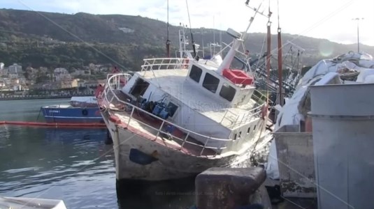 Il casoIl peschereccio affondato a Vibo Marina riaccende i riflettori sulla sicurezza del porto: «Quando il mare è mosso meglio stare in rada»