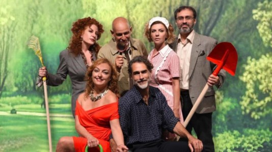 TeatroA Locri in scena “C’è un cadavere in giardino” con Sergio Muniz e Miriam Mesturino