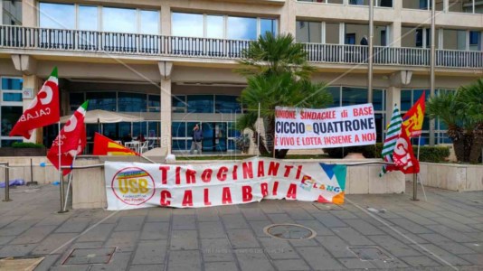 La vertenzaTirocinanti, dopo l’approvazione dell’emendamento alla Camera i sindacati annullano la manifestazione a Lamezia