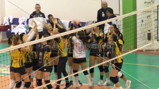 Pallavolo CalabriaSerie C femminile: ennesima vittoria e secondo posto blindato per la Marpesca Lory Volley Pizzo