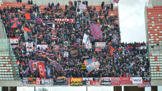 Serie BVerso Bari-Cosenza, rossoblù al San Nicola con oltre mille tifosi al seguito