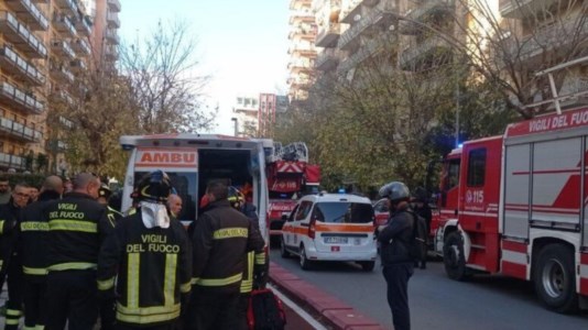 La tragediaDramma a Palermo, padre e figlio di 4 anni cadono dal sesto piano di un palazzo: morto l&rsquo;uomo