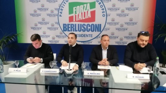 Lo scontro politicoReggio Calabria, Forza Italia tenta la spallata a Falcomatà: «Città ostaggio di una giunta da film horror»