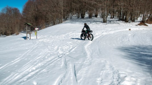 VIII edizioneRiparte Sila3Vette, la gara nel Parco nazionale che unisce sport e turismo tra la neve e l’aria più pulita d’Europa