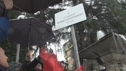 Il tributoCosenza, i giardini di piazza Europa intitolati al più volte ministro ed europarlamentare Dario Antoniozzi