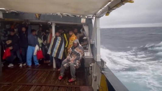 Dopo lo sbarcoScatta il fermo amministrativo per la Open Arms arrivata a Crotone con 57 migranti a bordo