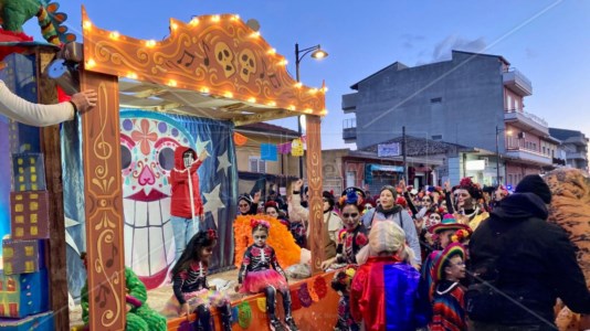 Una grande festaIl Carnevale della Locride è un’esplosione di gioia per grandi e piccoli tra le via di Ardore: «Unire la comunità è la cosa più bella»