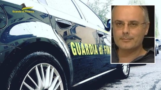 Scandalo nella PianaMaropati, arrestato l’ex sindaco Fiorenzo Silvestro: mazzetta di 25mila euro per far cadere il Comune