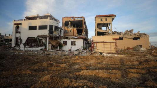 Guerra in Medio OrienteGaza, almeno 12 morti in un raid israeliano in un campo profughi a Nuseirat