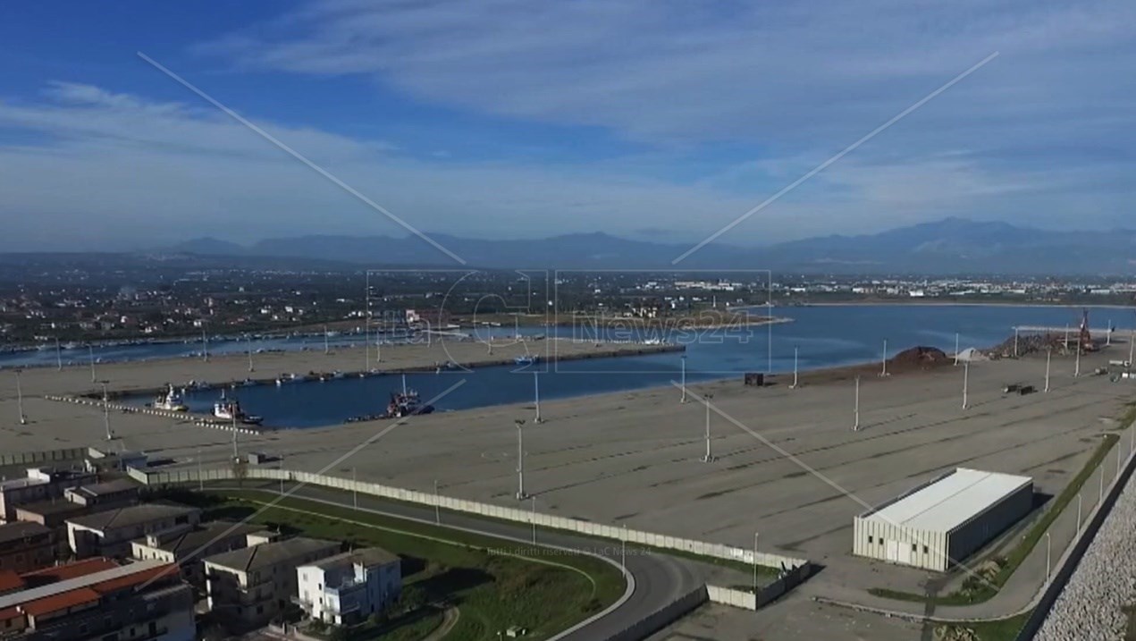 Il progettoBaker Hughes, il piano industriale nel porto di Corigliano è più vicino: firmata la concessione. «Assumeremo talenti calabresi»