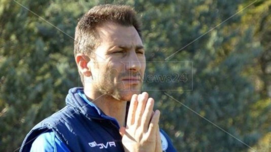 Panchine girevoliPromozione A, il San Fili esonera Claudio Tuoto: rebus sul nome del nuovo allenatore
