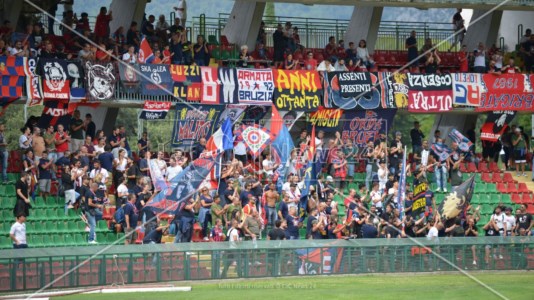 Trasferta vietataTernana-Cosenza, niente biglietti ai tifosi rossoblù. Il prefetto della città umbra: «C’è pericolo per l’ordine pubblico»