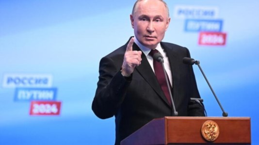 Elezioni in RussiaPlebiscito di Putin che sfiora il 90% dei consensi: «Saremo più forti e nessuno ci schiaccerà»
