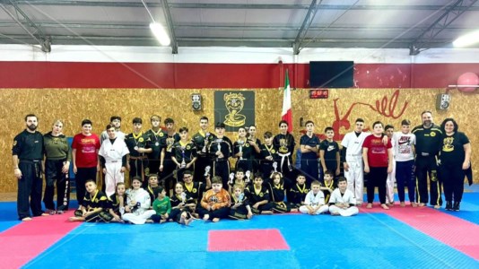 Arti marzialiGioia Tauro: infondere disciplina, autostima e impegno ai giovani attraverso la pratica della kickboxing