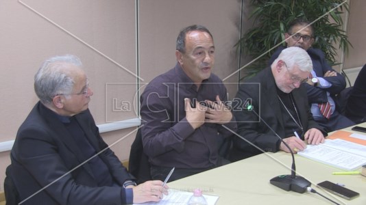 L’iniziativa«Con Cutro la politica ha toccato il fondo»: all’Unical il dibattito sui migranti con Lucano e monsignor Bregantini