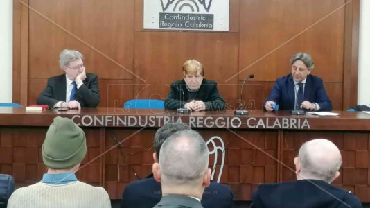 Il dibattito“I ministri tecnici non esistono”, a Reggio la presentazione del libro di Enrico Giovannini: «Un atto d’amore per la politica»