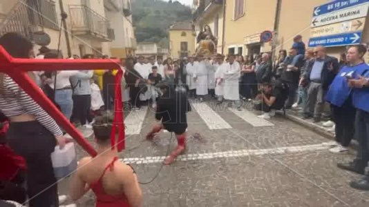 Pasqua in CalabriaA Nocera Terinese ritornano i vattienti, uno dei riti pi&ugrave; antichi legati alla Pasqua