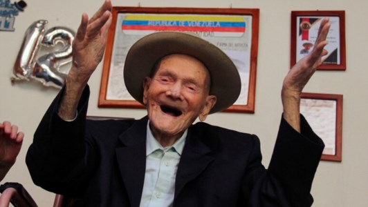 Il recordÈ morto a 114 anni l’uomo più anziano del mondo, Juan Vicente Perez Mora viveva in Venezuela