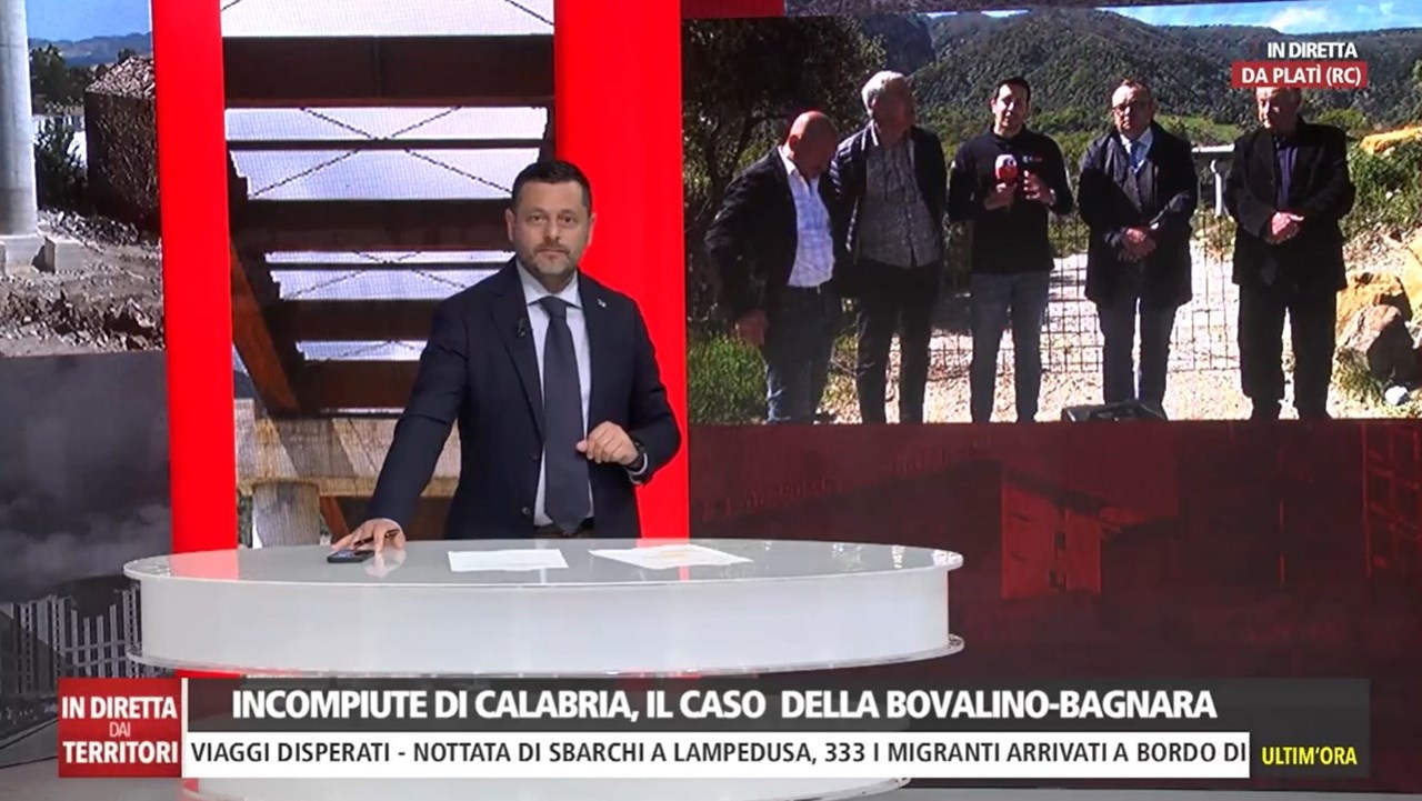 Di nuovo insiemeGiovane calciatore del Catanzaro riabbraccia i compagni dopo il malore a Foggia: il video