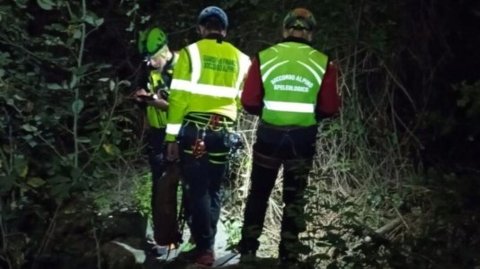 Il casoRitrovato il cadavere di un uomo sotto un cavalcavia della A18 nel Catanese