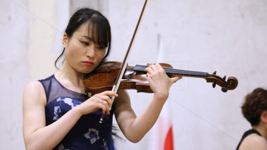 Nuova puntataArmonia senza confini, a Tropea le coinvolgenti note di due musiciste giapponesi: il concerto a LaC Storie