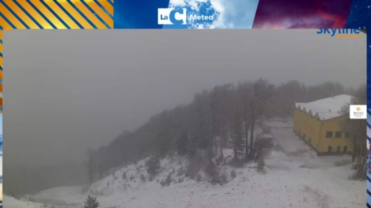 L’inverno è tornatoPrimavera sotto la neve in Calabria, Sila e Pollino imbiancati. E domani farà ancora più freddo