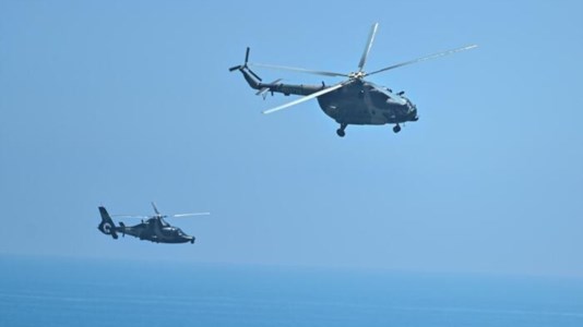 Incidente sull’OceanoScontro in volo tra due elicotteri in Giappone: ci sono un morto e sette dispersi