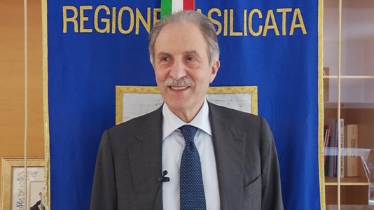 Lo scrutinioElezioni regionali in Basilicata, vince il centrodestra: Bardi si riconferma presidente