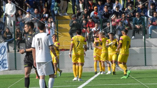 Calcio CalabriaEccellenza: il Soriano batte il Rende e vola ai play off: gli highlights