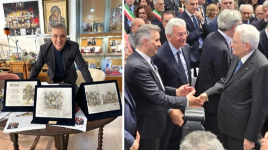 A sinistra, Giancarlo Spadafora con le tre lastre realizzate per Mattarella. A destra, la stretta di mano con il presidente della Repubblica