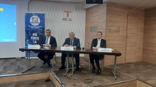 Da sinistra: Cannizzaro, Tajani e Occhiuto