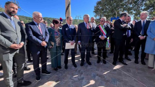 La visitaIl presidente albanese Begaj fa tappa a Pallagorio. Ad accoglierlo Occhiuto e Tajani: «Il legame tra i nostri Paesi è forte»