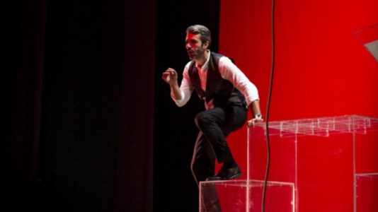 La polemicaRende, applausi e mugugni allo spettacolo di Luca Argentero: per una foto con l’attore i fan hanno dovuto sborsare 100 euro