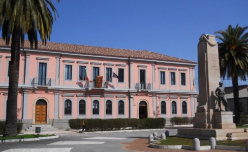 Primo attoTaurianova Capitale italiana del libro: nel giorno dell’inaugurazione riapre dopo 7 anni la biblioteca comunale “Renda”