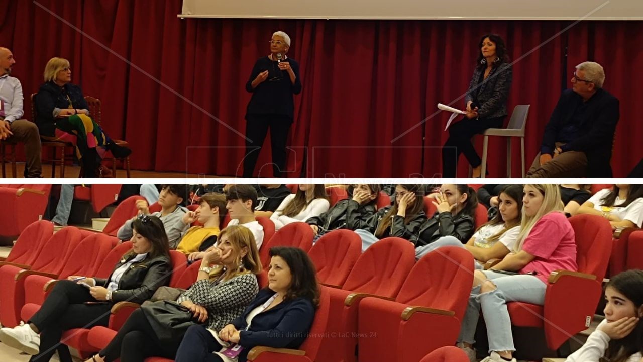 A confrontoScelte sobrie: alcol e giovani, a Cosenza al via il primo seminario del progetto promosso dalla Fondazione Santelli