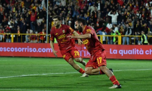 Playoff Serie BCatanzaro-Cremonese, le Aquile rimontano due gol in un secondo tempo da urlo: finale 2-2