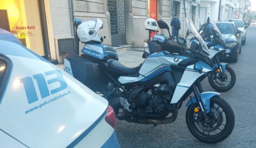 Sicurezza in cittàReggio Calabria, beccato in flagranza di reato mentre tenta il furto di un’auto: arrestato 24enne