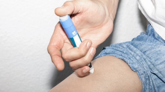 Rivoluzione medicaSvolta per chi ha il diabete, l’insulina una volta sola a settimana: arriva l’ok dell’Ema