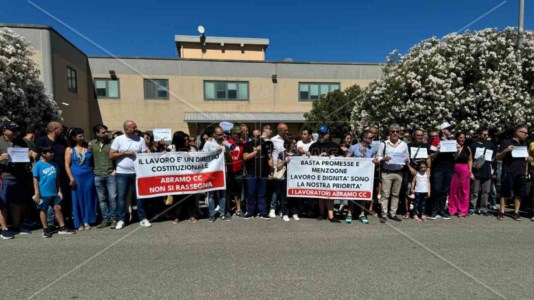La mobilitazioneVertenza Abramo, a Cosenza corteo di protesta dei lavoratori per chiedere garanzie sul futuro