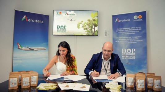 La collaborazioneI fichi di Cosenza a bordo dei voli Aeroitalia: accordo tra la compagnia e il Consorzio di tutela dell’eccellenza bruzia