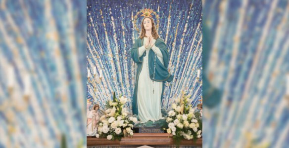 La processioneLa statua della Madonna Stella Maris nelle acque di fronte Villapiana: si ripete il rito