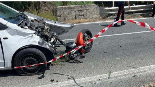 Nuova tragediaLa statale 106 miete un’altra vittima: muore un motociclista 29enne nel Catanzarese, grave la compagna che viaggiava con lui