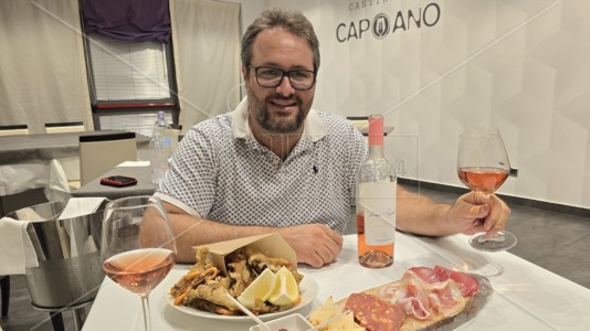 Massimiliano Capoano nella sua Cantinetta di Torre Melissa