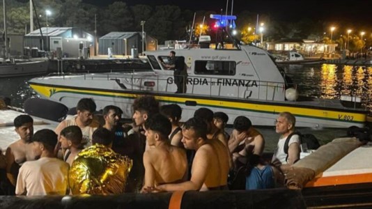 La decisioneStangata della Corte dei conti sulla gestione dell&rsquo;emergenza migranti tra il 2011 e il 2012. Sono 40 le condanne, c&rsquo;&egrave anche Lucano - NOMI